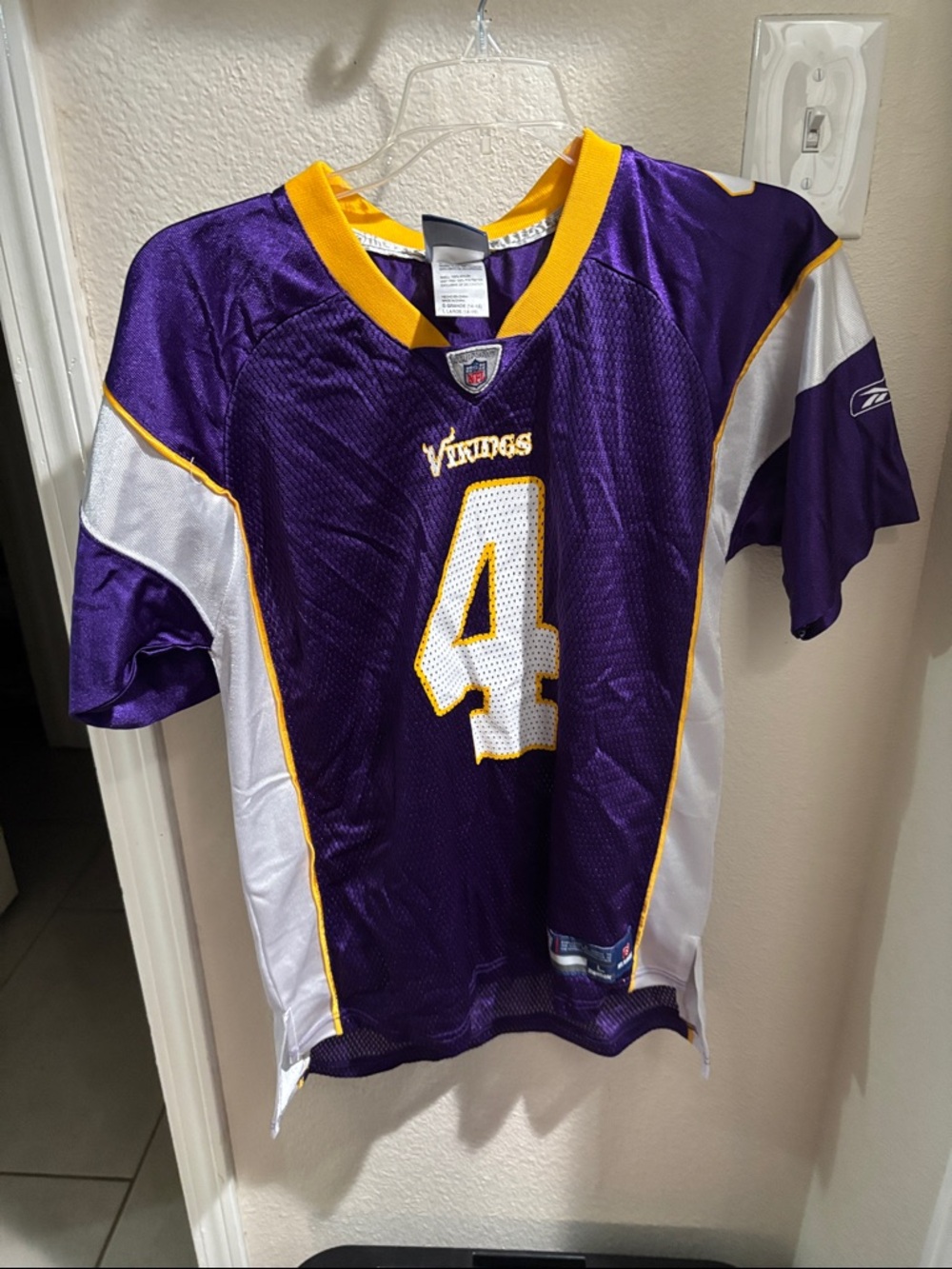 NFL Minnesota Vikings #4 Favre Football Jersey with Gold Trim YL